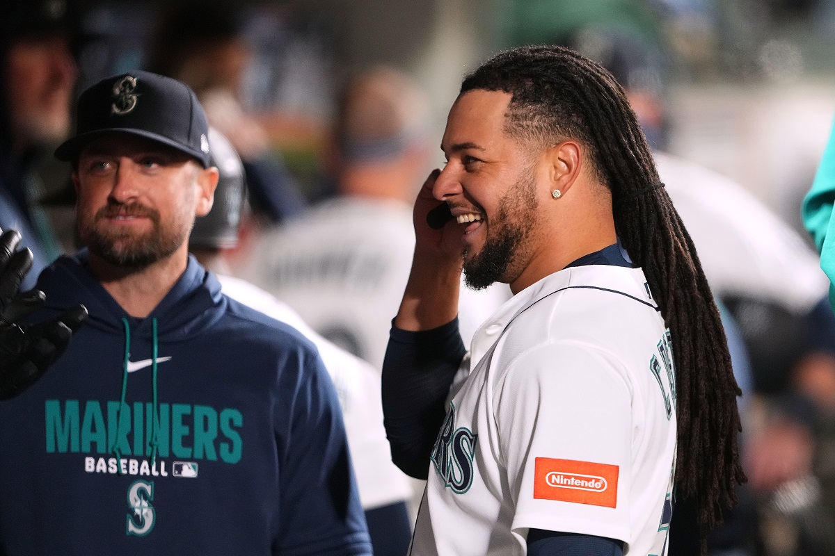 Luis Castillo llega a 1,500 ponches y Seattle gana en dramático final