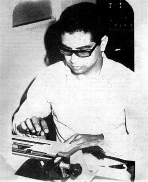 Orlando ejerció un periodismo valiente y sin concesiones desde su columna “Microscopio”, convirtiéndose en la voz crítica del poder y defensor incansable de la verdad.