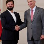 El presidente Boric se despide de Chile