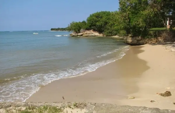 Playa La Isabela Histórica