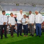 Presidente Abinader entrega 442 títulos de propiedad en Hato Nuevo II
