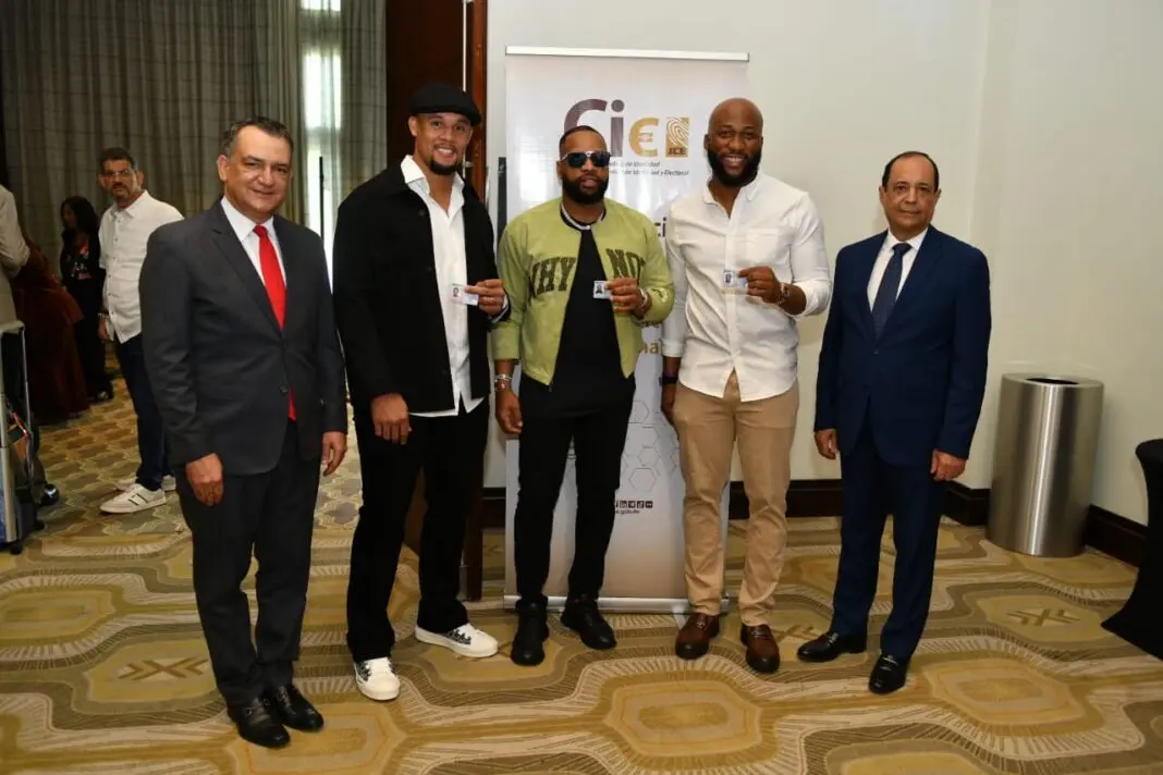 Selección dominicana recibe nueva cédula antes del Clásico Mundial de Béisbol 2026