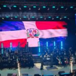 Yandel hace historia en Altos de Chavón con concierto sinfónico a casa llena