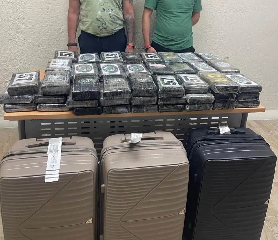 Golpe al narcotráfico en Punta Cana: DNCD ocupa 75 paquetes de cocaína