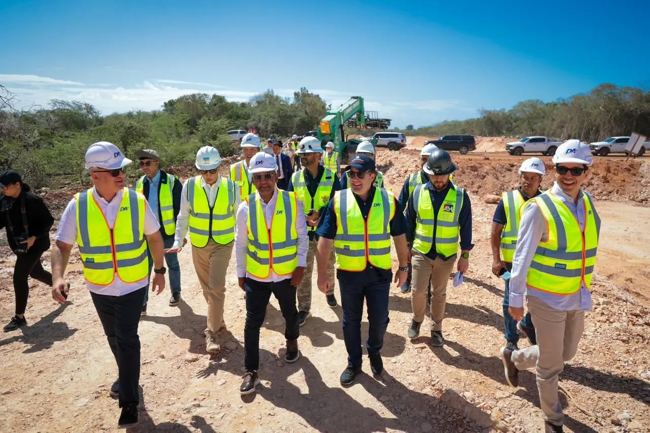 Paliza afirma construcción del Aeropuerto de Cabo Rojo avanza conforme al cronograma establecido
