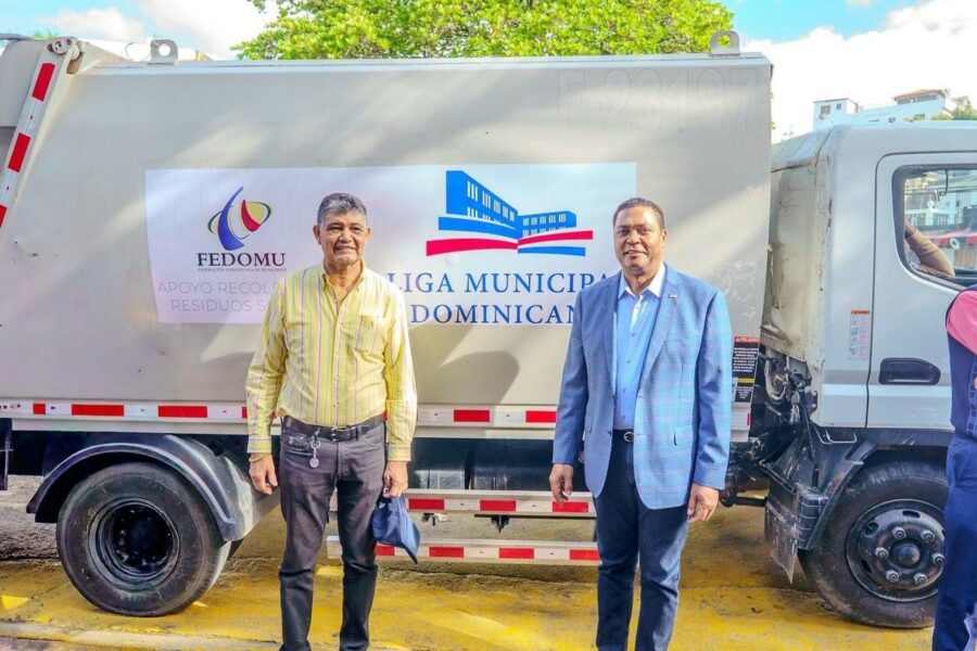 camiones. LMD, Santo Domingo Oeste