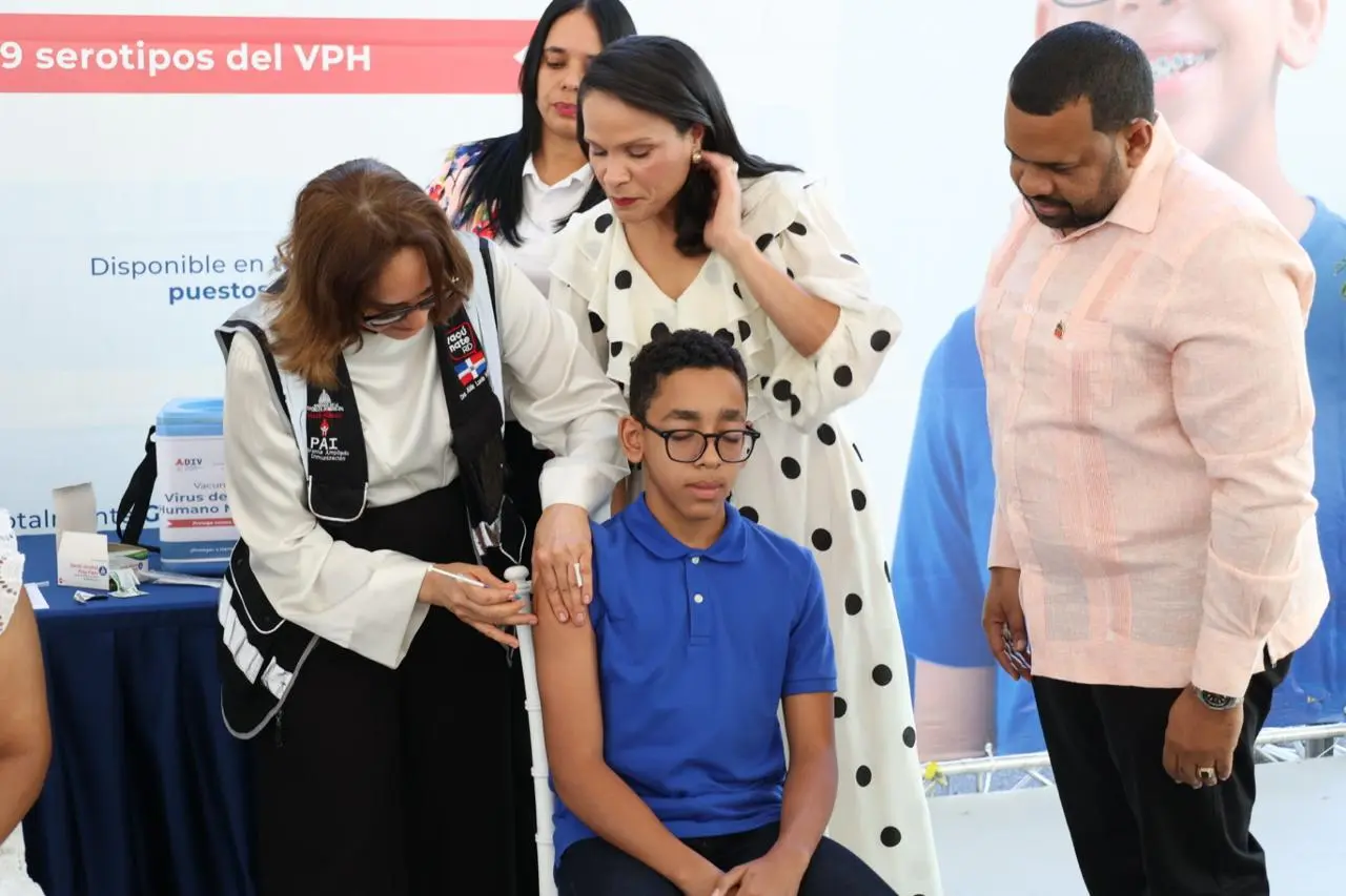 Salud Pública inicia aplicación vacuna nonavalente contra el virus del papiloma humano