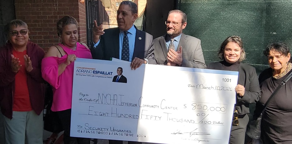 Adriano Espaillat gestiona más de $14 millones para comunidades de su distrito en Nueva York