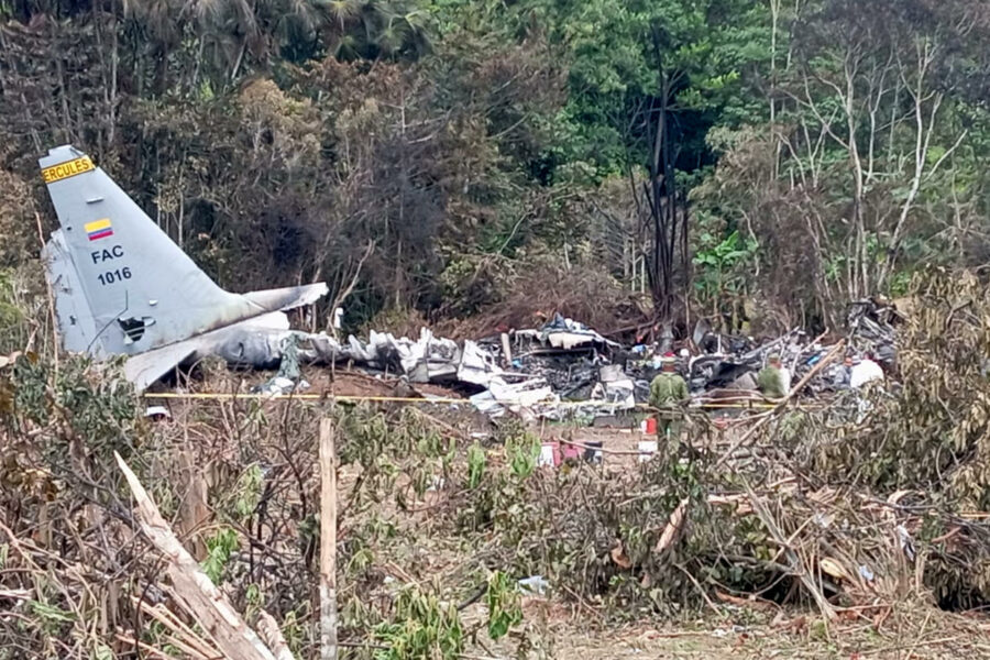 Un número indeterminado de muertos y 83 heridos en accidente de avión militar colombiano