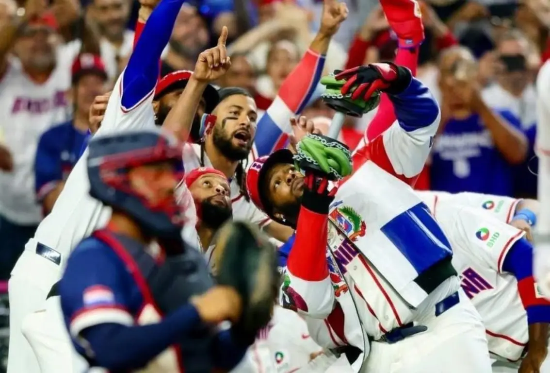 ¡A puro plátano power! República Dominicana lidera jonrones y OPS en el Clásico Mundial