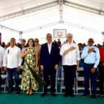 Abinader inaugura escuela primaria para más de 800 estudiantes en Los Guandules