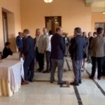 Empiezan a llegar representantes comerciales al Palacio Nacional para reunión convocada por Abinader