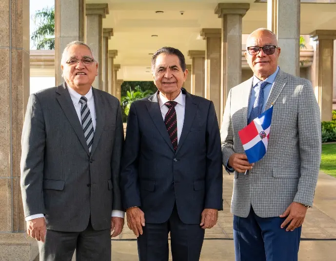 Hugo Montoya, Milciades Franjul y el pastor Julio Morales.