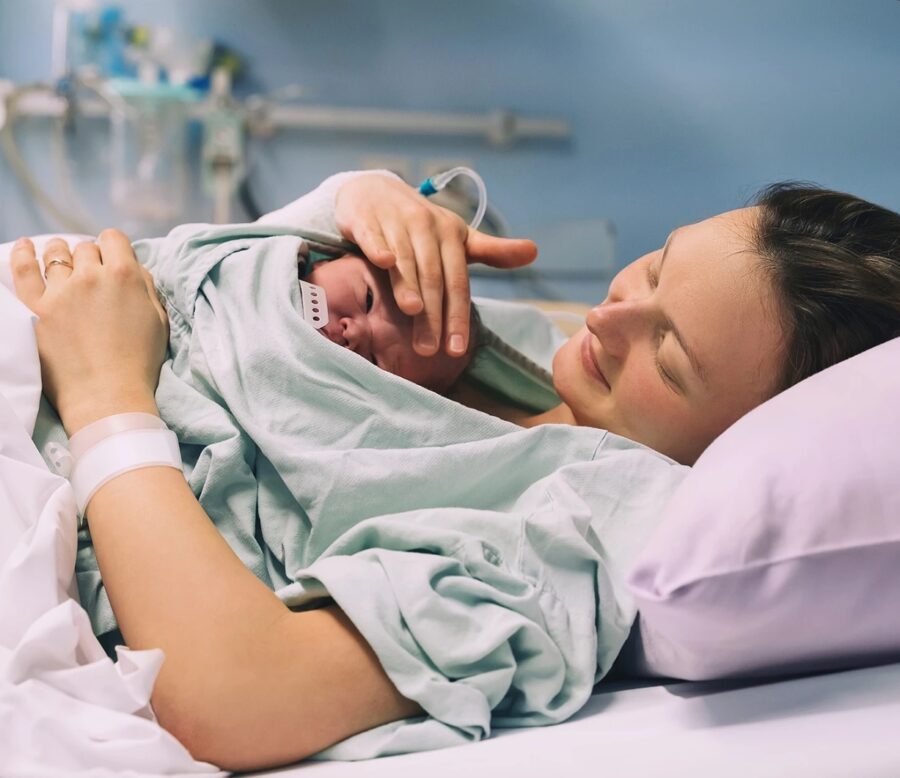 Complicaciones más frecuentes en ese periodo son la hipertensión y las hemorragias.