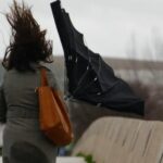 ¡Cuiden sus faldas! Meteorología prevé día ventoso con escasas lluvias