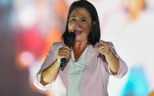 Keiko Fujimori se mantiene como favorita en el proceso.