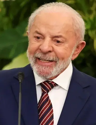 Lula da Silva toma medidas a 6 meses de las elecciones.