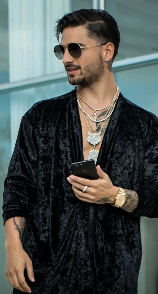 Bunbury, Thalía y Maluma encabezan la nueva música latina