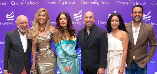 Jochy Santos, Georgina Duluc, Ada Fernández, Irving Alberti, Ana Martínez y Albert Mena.