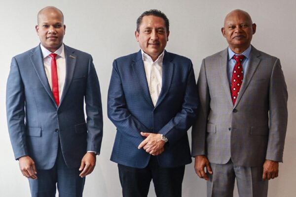 Miguel Otáñez,  Mario Medina  y Óscar Peña.