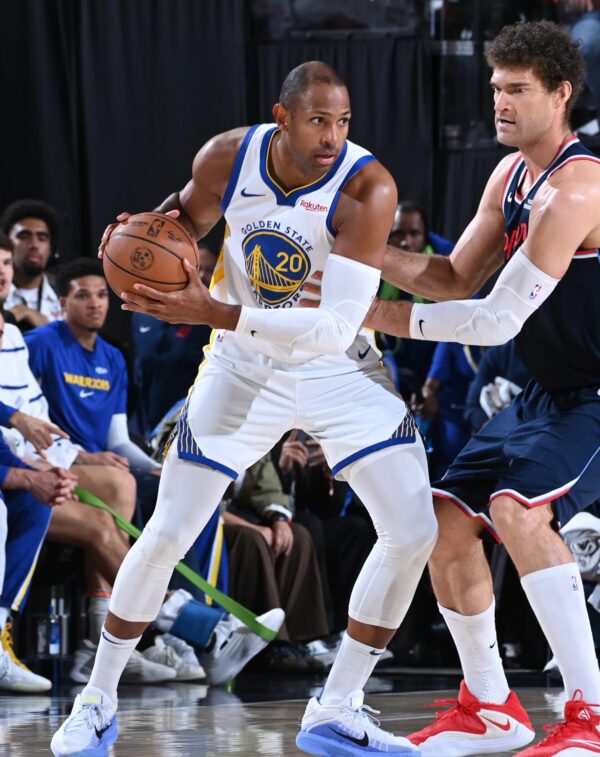 Al Horford tendrá que tomar decisión sobre si opta o no por  su opción de jugador .  Archivo