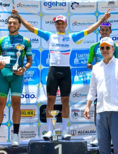 Ganadores de la categoría élite del Santiago Grand Prix.