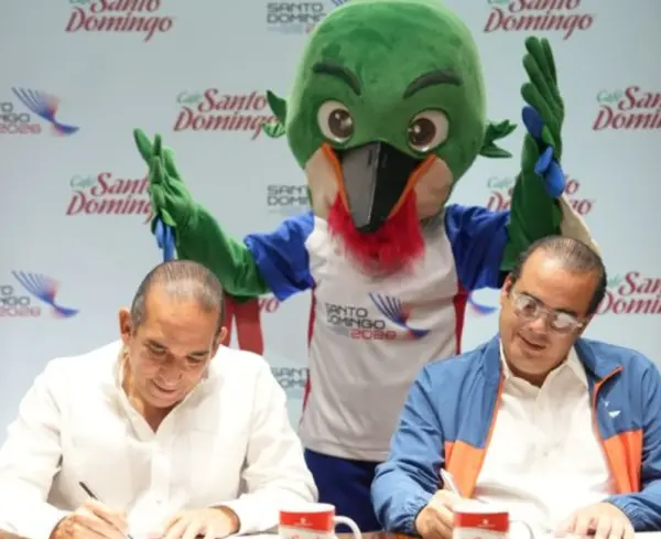 Manuel Pozo Perelló y José Luis Montero, pactan el acuerdo.