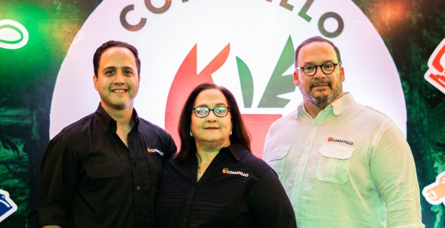 Eduardo Rivera,  Rita Florentino y Renán Florentino.