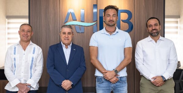 Ejecutivos de la empresa durante el encuentro.