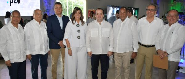 Ángel Quiroz, Pablo T. Brugal,  Manuel García Lithgow, Mileyka Brugal, José Ignacio Paliza, Roque García, Paul Brugal y Amaury Plá Mañón.