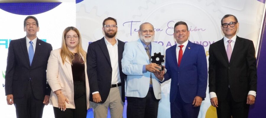 Karel Castillo, Ana Catalina Céspedes, Máximo López, Pedro Ramón López, Rafael Ulises Cruz y Eddy Olivares.