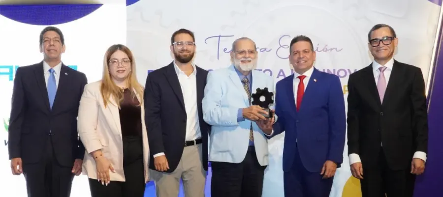 Karel Castillo, Ana Catalina Céspedes, Máximo López, Pedro Ramón López, Rafael Ulises Cruz y Eddy Olivares.