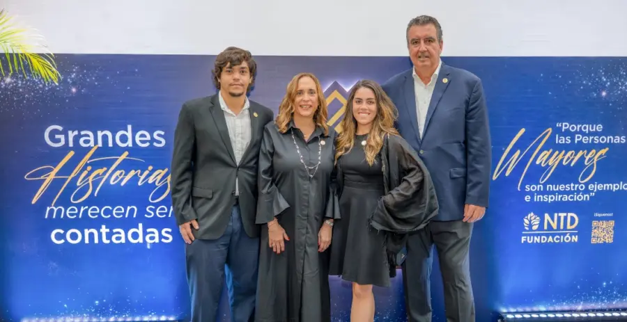 Ejecutivos de la fundación en la rueda de prensa.