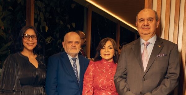 Arlette Fernández, Stefano Pierotti ,  Lidia Pierotti y Andrea Brunetti.