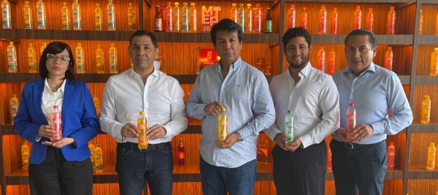 Gladybel Bruno, Carlos Butrón, Arturo Marroquín, Sebastián Ferreiras y Mario Medina