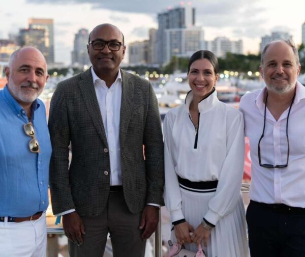 Universal Aviation durante el encuentro.