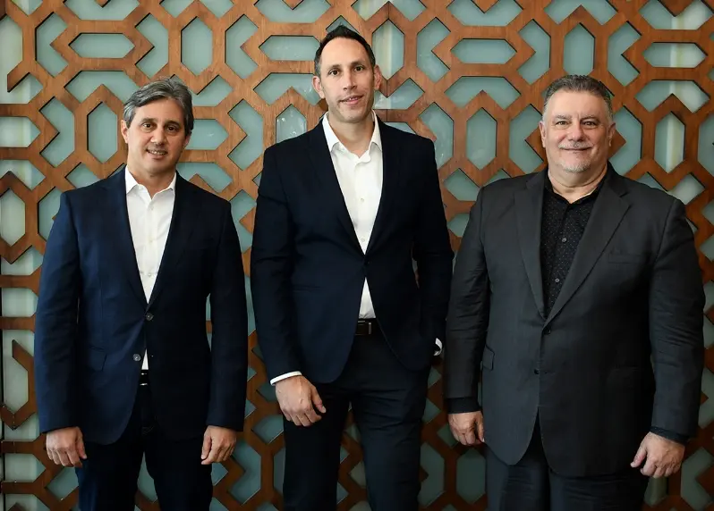 Raymond Marcelino, Munir Dabaghi y Manuel Terrero.