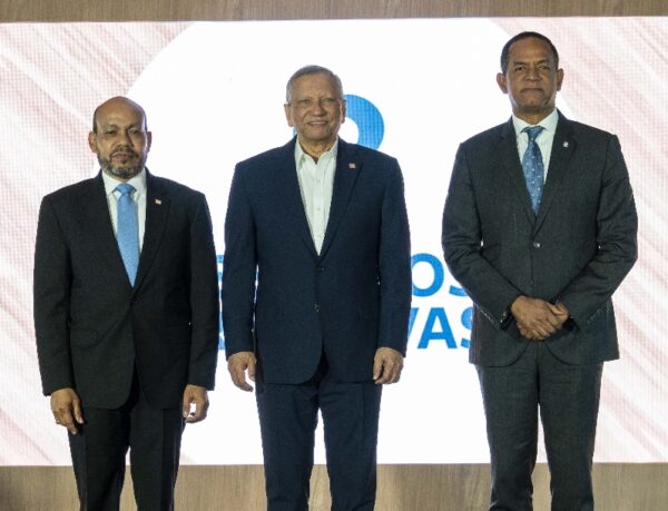 Luis Valdez, Leonardo Aguilera y Julio César Valentín.