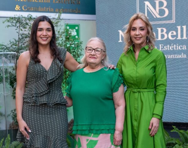 Chantal Hernández Jiménez, Lucy Jiménez y Sonia Jiménez.