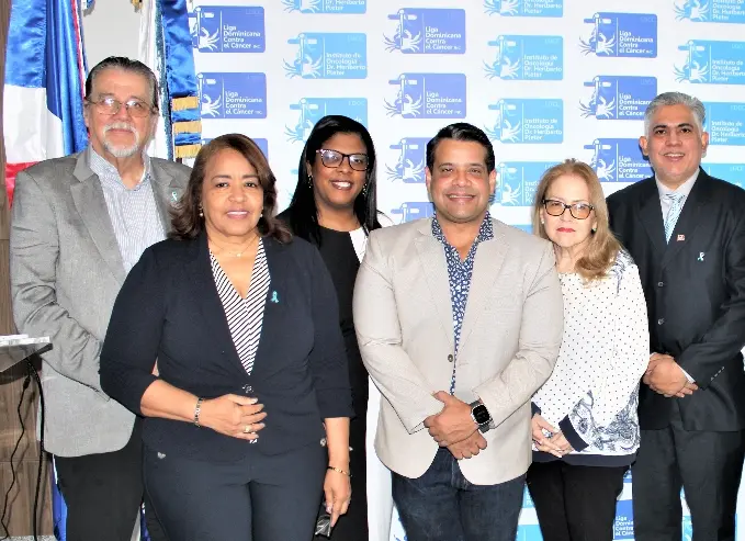 Parte de los especialistas que participaron en la Jornada Cáncer Cervicouterino.