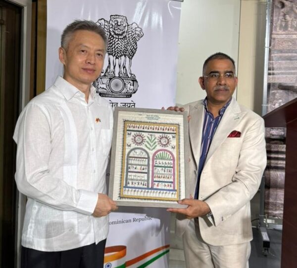 Kishan Dan Dewal y Chen Luning.