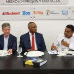 Peravia define proyectos impulsar infraestructura y generar empleo