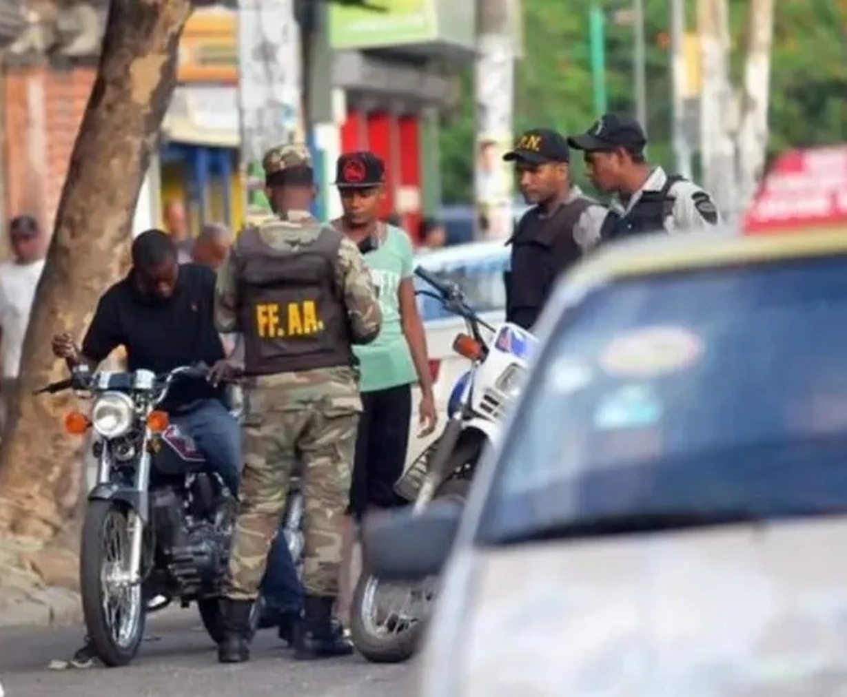 Policía ultima a cinco presuntos delincuentes