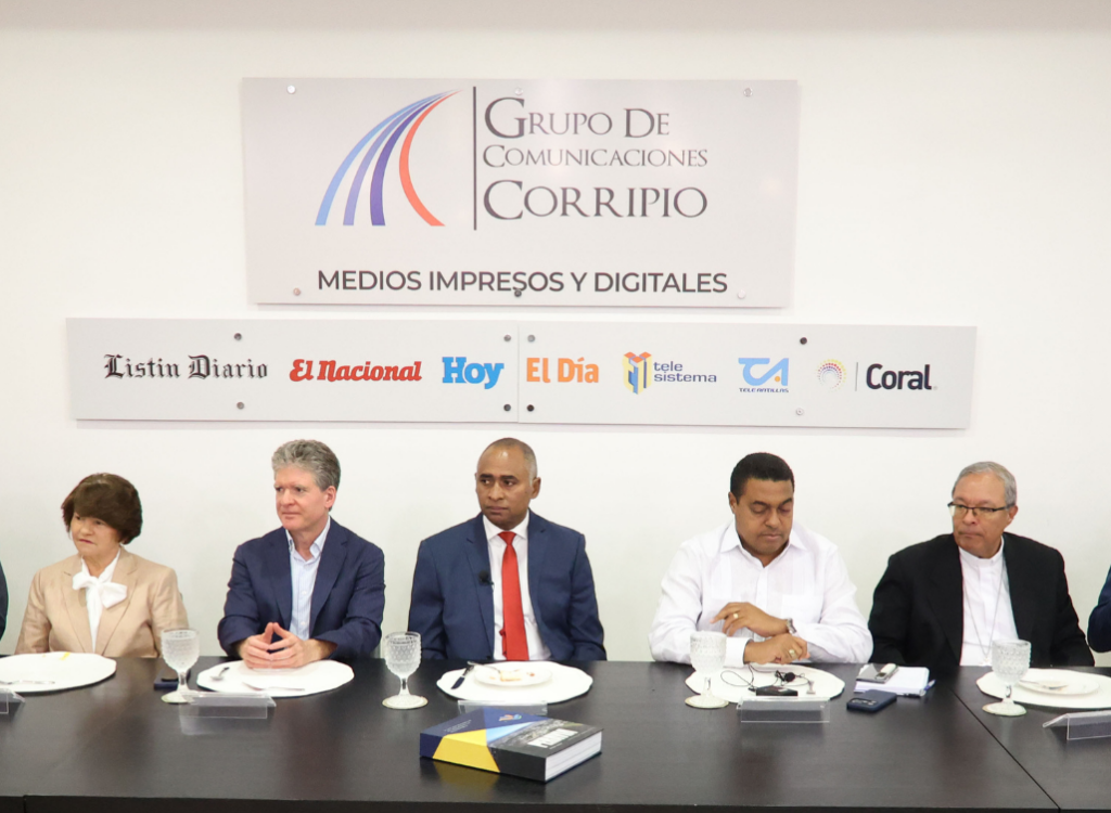 El 40% de las familias de Baní depende de remesas; envíos superan los US$300 millones al año