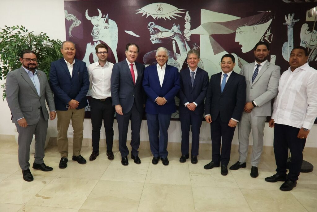Obras Públicas interviene en provincias en alerta por lluvias