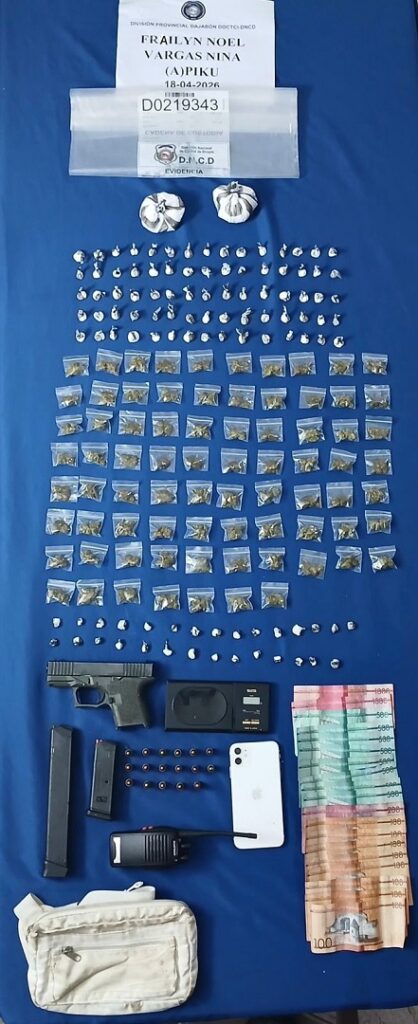 DNCD apresa a “Piku” y “El Wa” en Loma de Cabrera con cocaína, marihuana, crack y arma de fuego