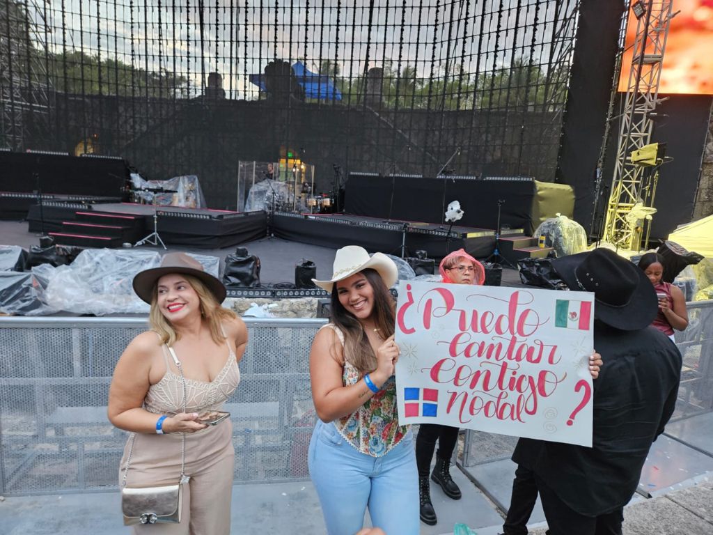 ¡La lluvia no paró la fiesta! Christian Nodal y su Pal Cora Tour cautivan Altos de Chavón