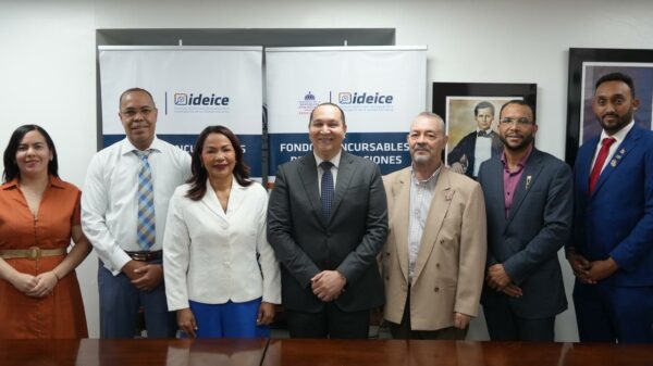 Ideice lanza fondos concursables para evaluar currículo, inclusión y alimentación escolar en RD.