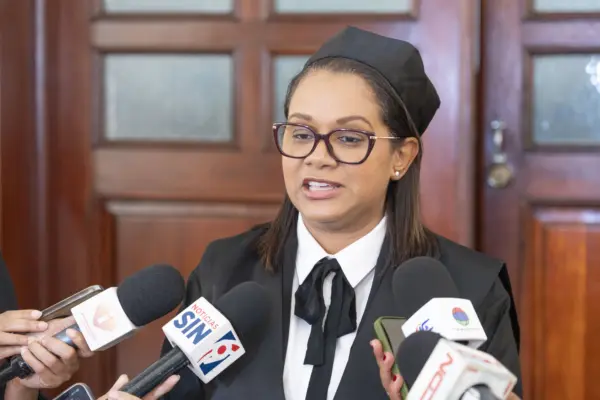 Mirna Ortiz, ejecutiva de la Procuraduría Especializada de Persecución de la Corrupción Administrativa (PEPCA), acusada por presunta difamación e injuria