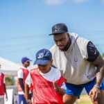 Byron Matos lidera clínica de Flag Football para cientos de estudiantes dominicanos